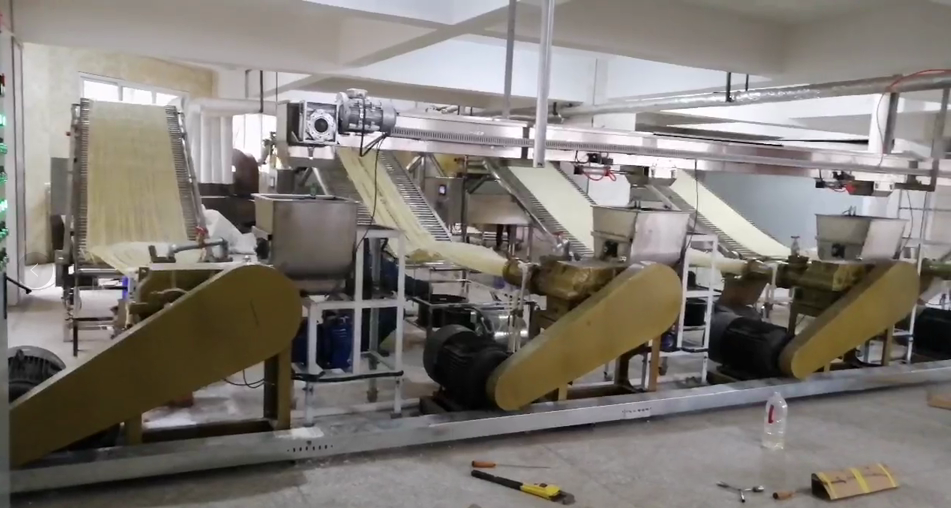 米線機調試現場